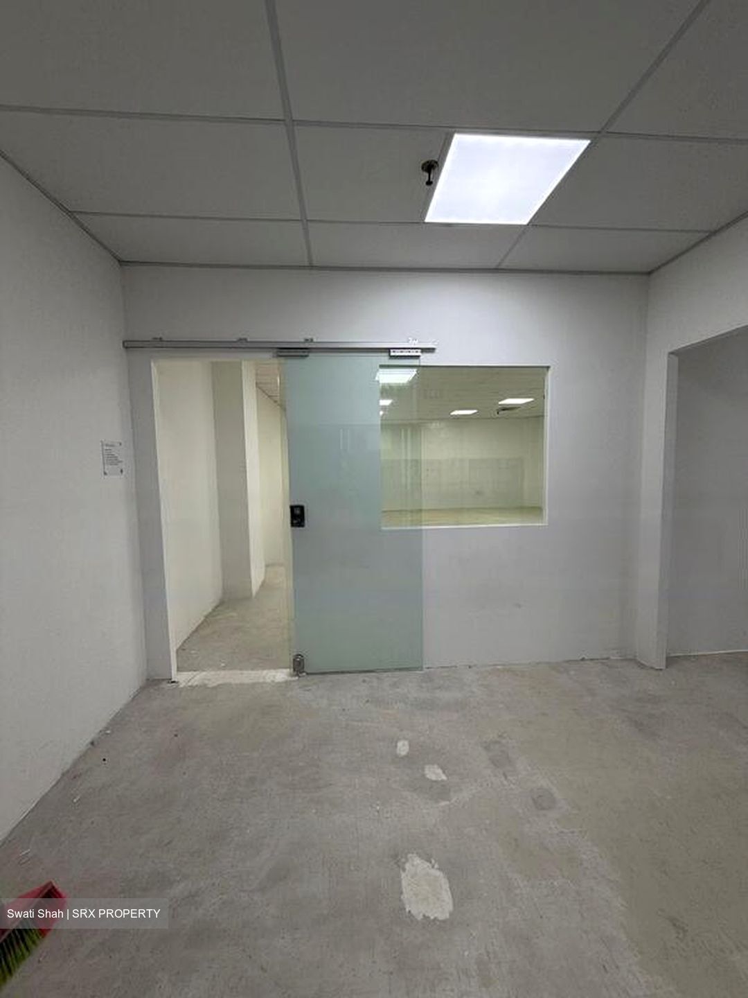 Textile Centre (D7), Office #485713061